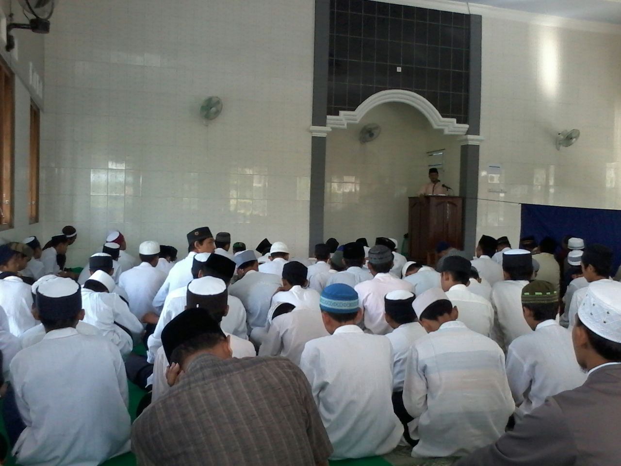 Sholat Berjamaah Isya